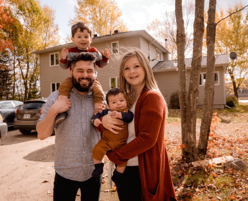 A happy, smiling family